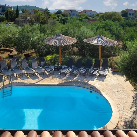 Villa Rogoznička Oaza 2 In Zečevo Rogozničko - Haus Für 16 Personen Zečevo