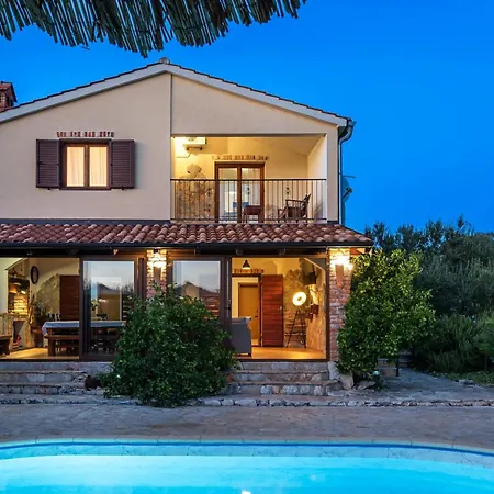 Rogoznička Oaza 2 In Zečevo Rogozničko - Haus Für 16 Personen