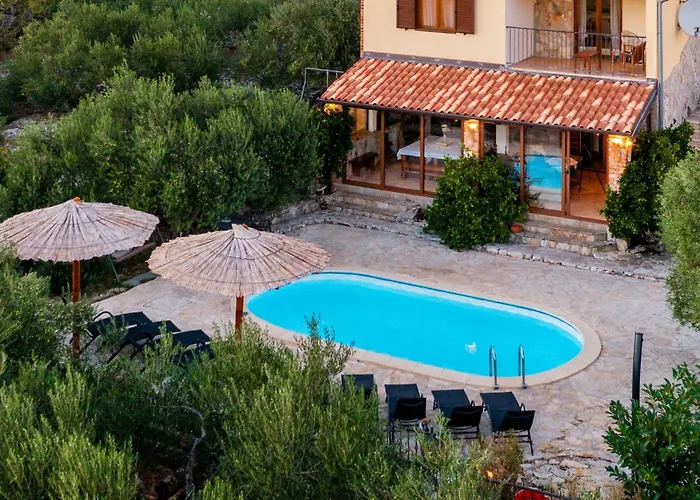 Villa Rogoznička Oaza 2 In Zečevo Rogozničko - Haus Für 16 Personen Zečevo