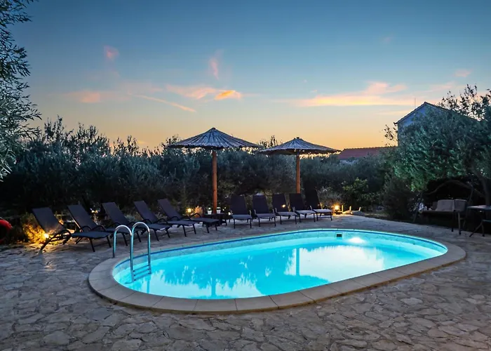 Rogoznicka Oaza 2 In Zecevo Rogoznicko - Haus Fuer 16 Personen *