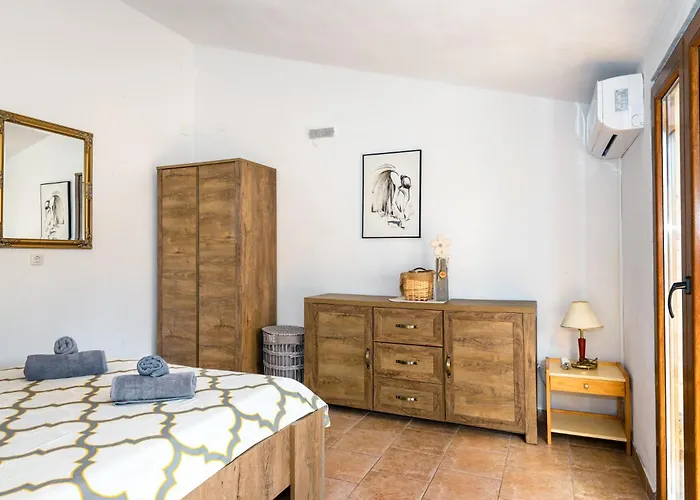 Villa Rogoznička Oaza 2 In Zečevo Rogozničko - Haus Für 16 Personen *