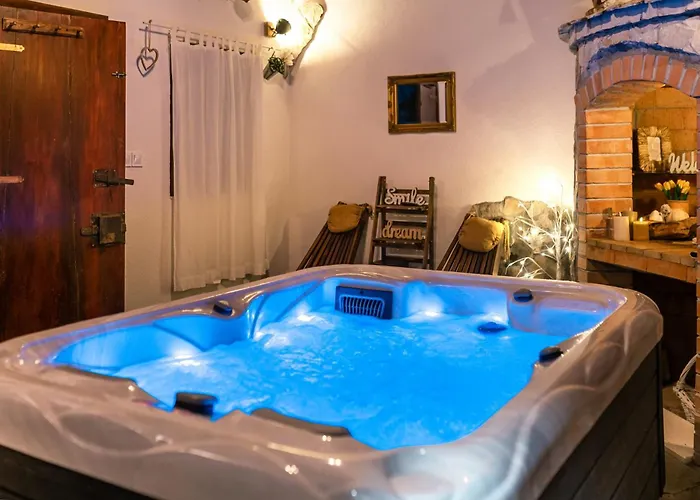 Rogoznička Oaza 2 In Zečevo Rogozničko - Haus Für 16 Personen Zečevo